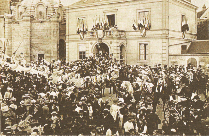 Photo ancienne de la cavalcade de 1911